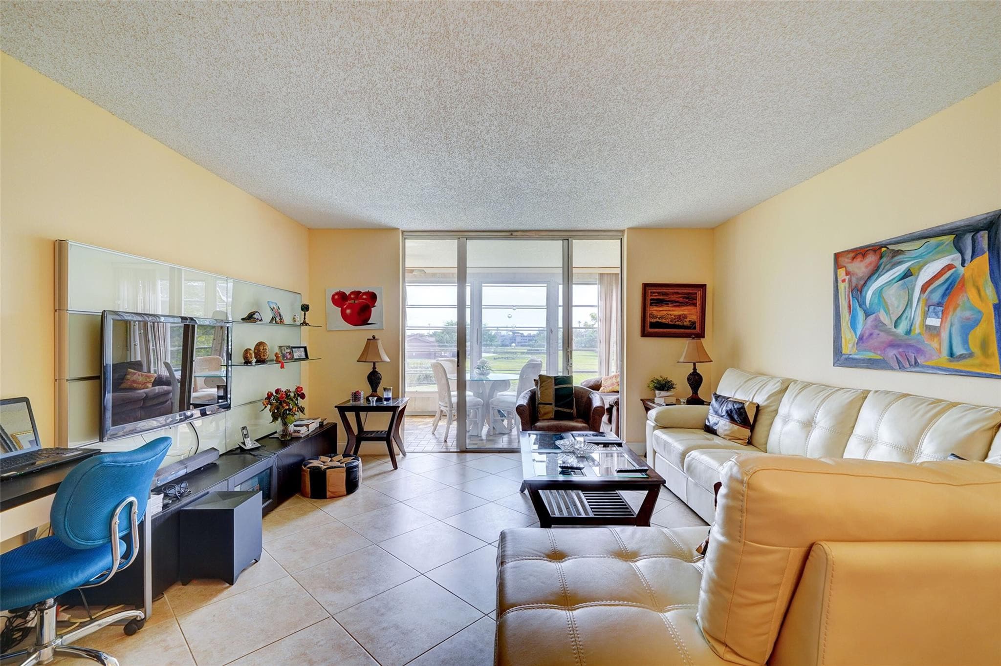 Condominium in Margate — photo 7 of 24