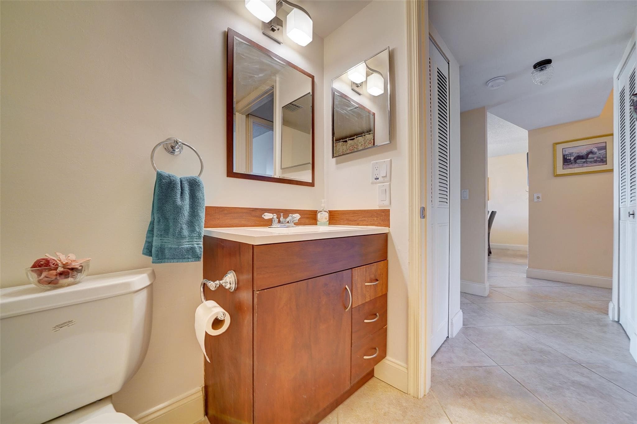 Condominium in Margate — photo 12 of 24