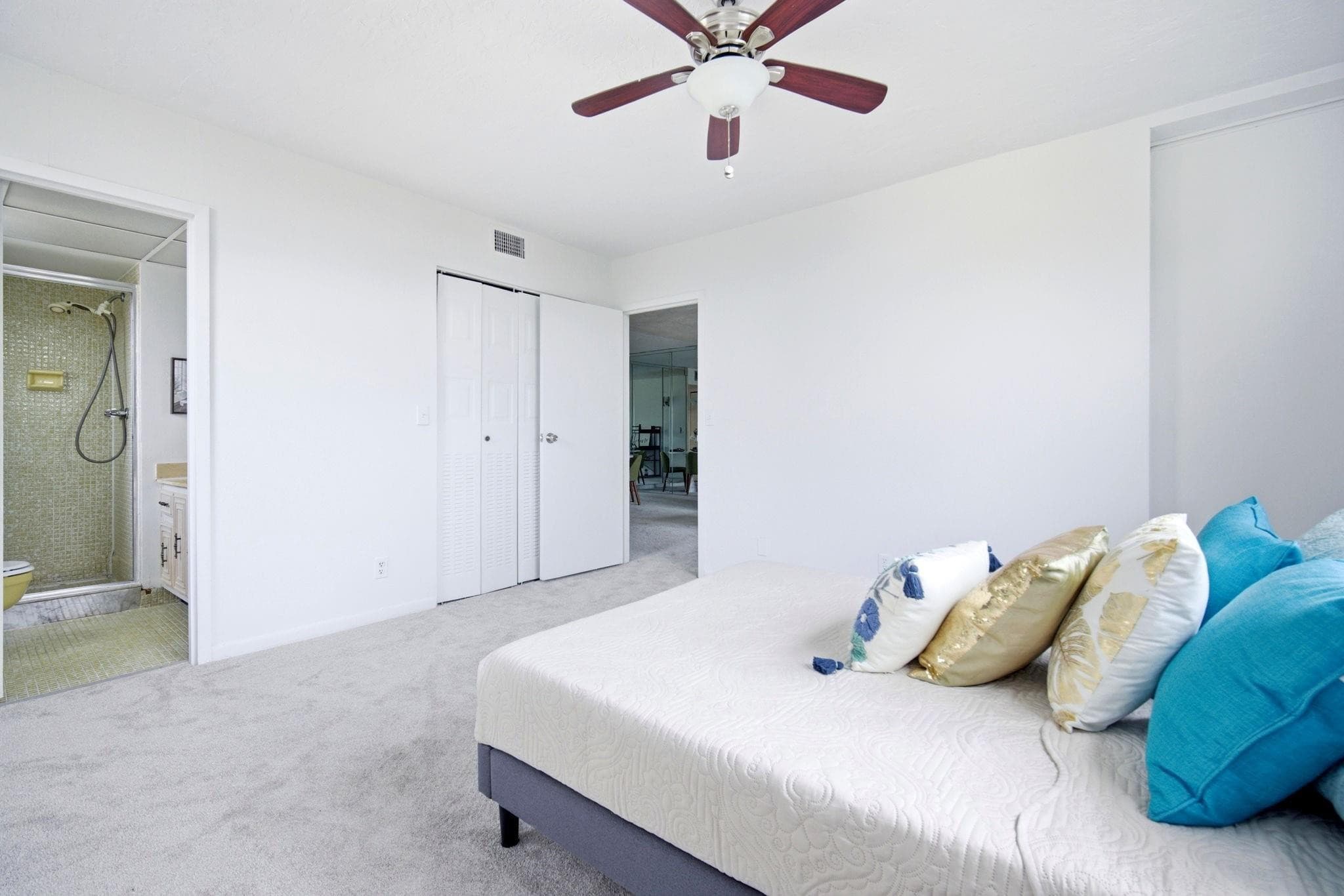 2801 Somerset Drive 401, Lauderdale Lakes, FL 33311 — photo 13 of 23