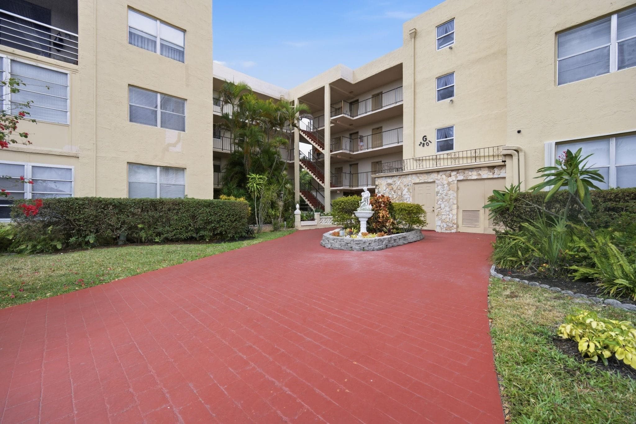 2801 Somerset Drive 401, Lauderdale Lakes, FL 33311 — photo 21 of 23
