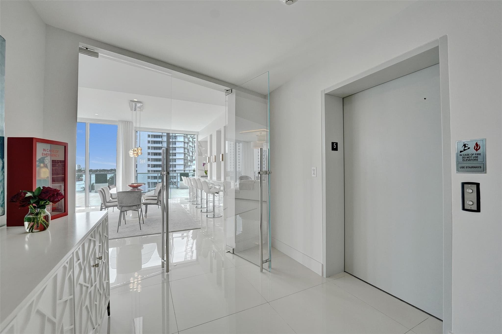 920 Intracoastal Drive 503, Fort Lauderdale, FL 33304 — photo 4 of 54