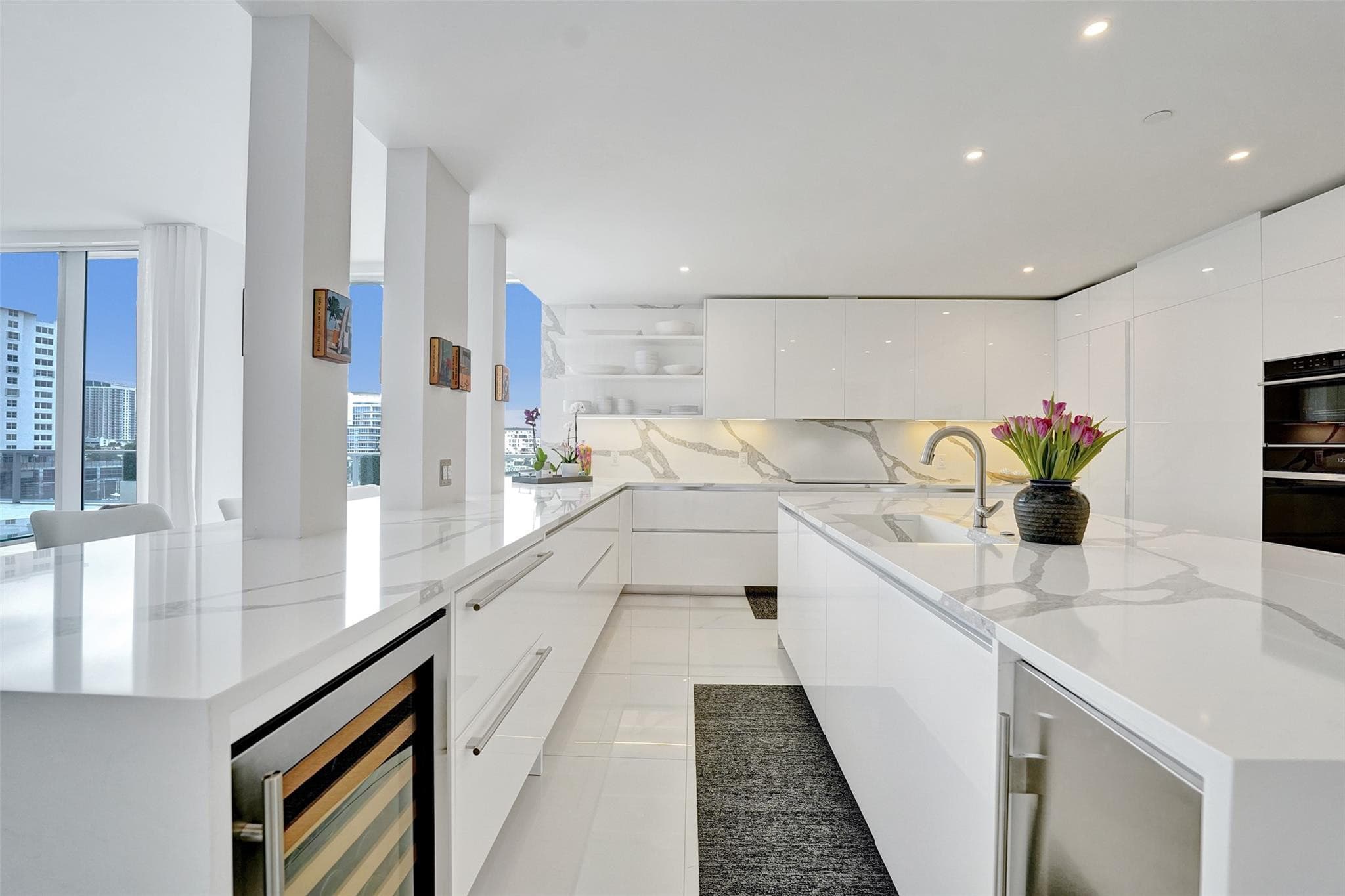 920 Intracoastal Drive 503, Fort Lauderdale, FL 33304 — photo 16 of 54