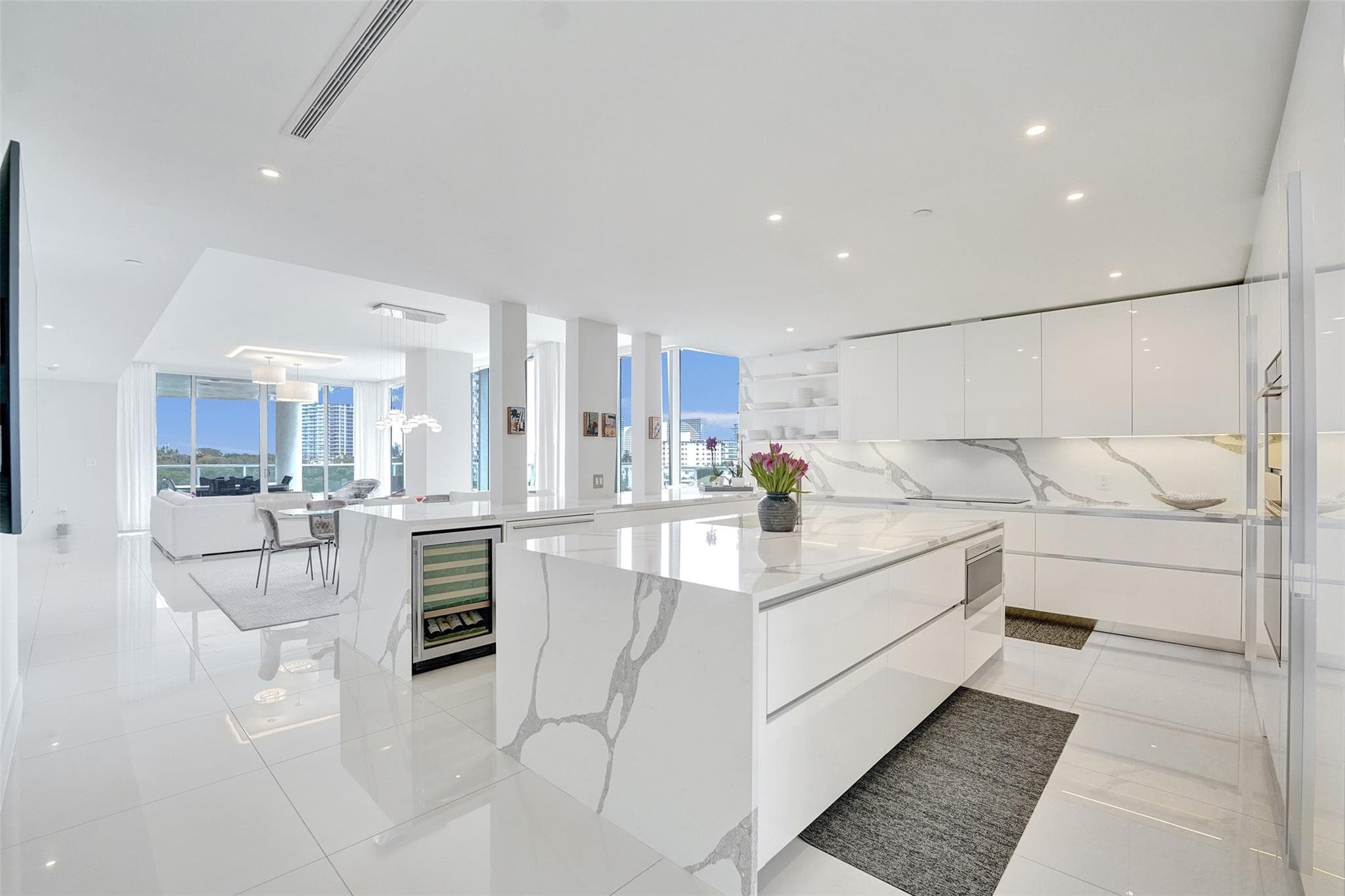 920 Intracoastal Drive 503, Fort Lauderdale, FL 33304 — photo 18 of 54