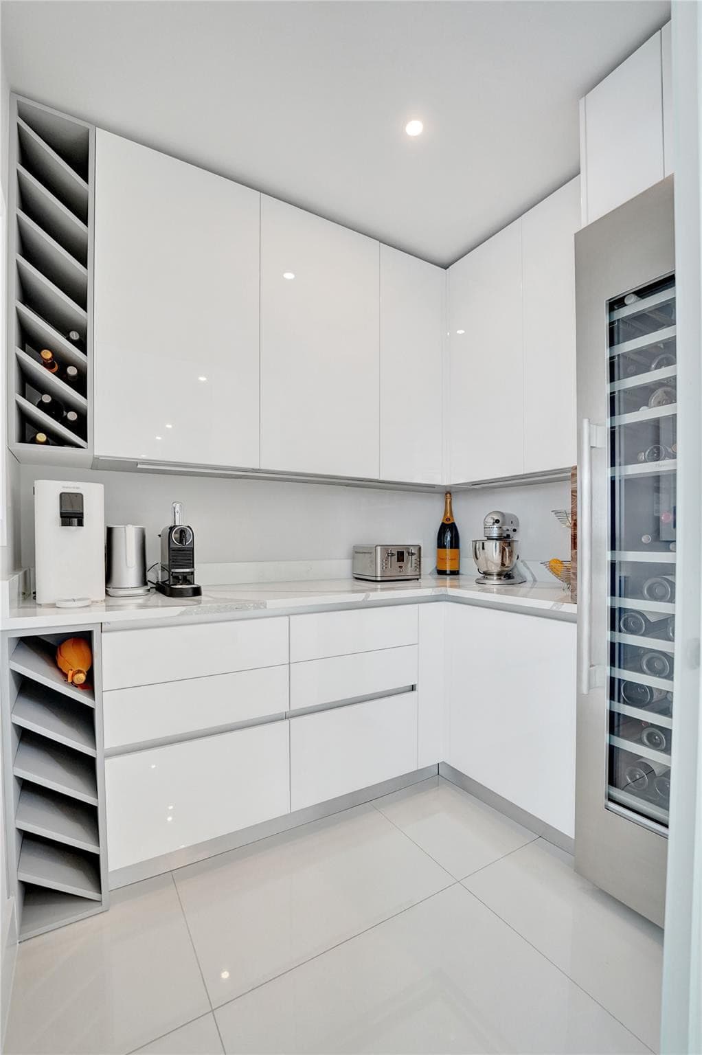 920 Intracoastal Drive 503, Fort Lauderdale, FL 33304 — photo 22 of 54