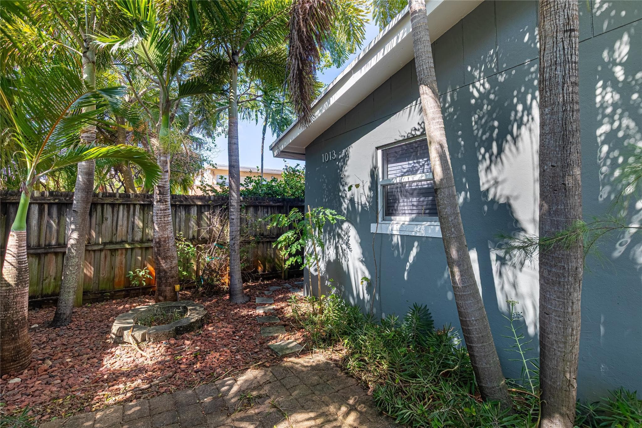 1009 NE 23rd Drive 1013 Ne 23 Dr, Wilton Manors, FL 33305 — photo 6 of 28