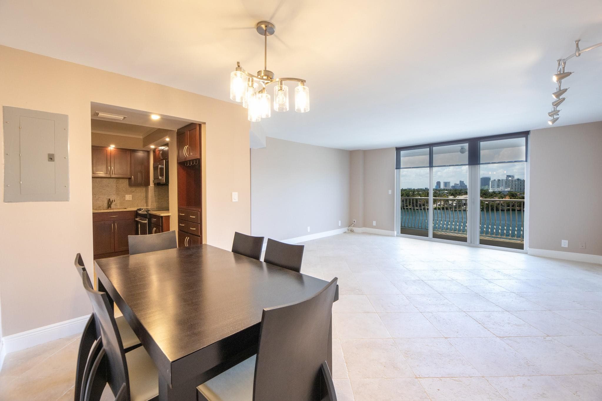 1 Las Olas Circle 605, Fort Lauderdale, FL 33316 — photo 7 of 68