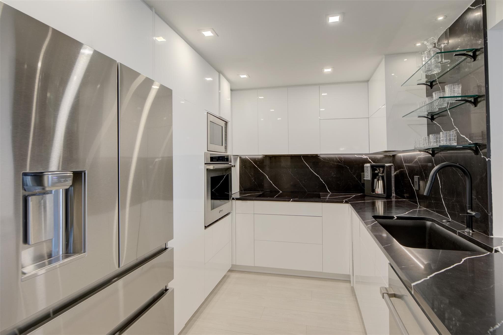 1 Las Olas Circle 404, Fort Lauderdale, FL 33316 — photo 29 of 70