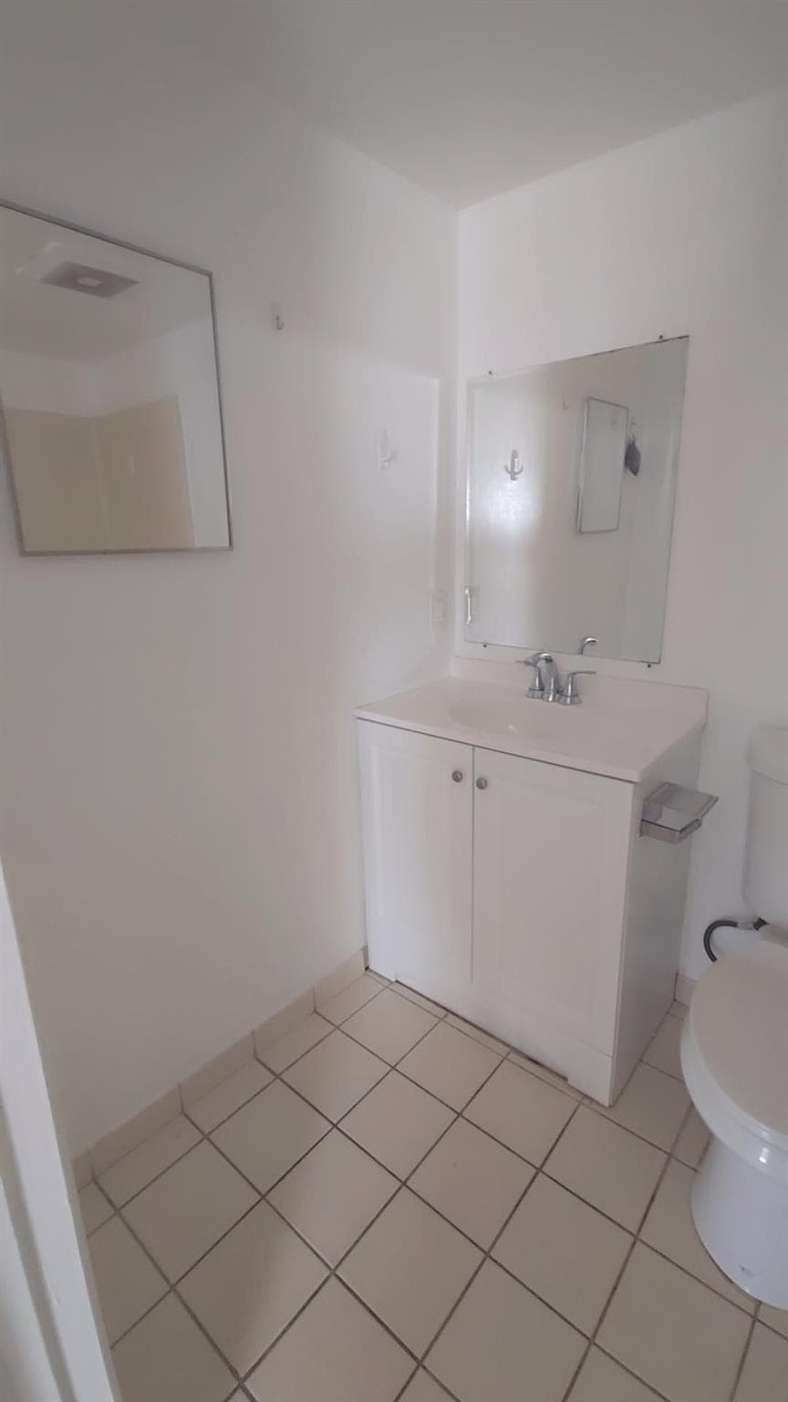 3700 N 56th Avenue 1015, Hollywood, FL 33021 — photo 8 of 10