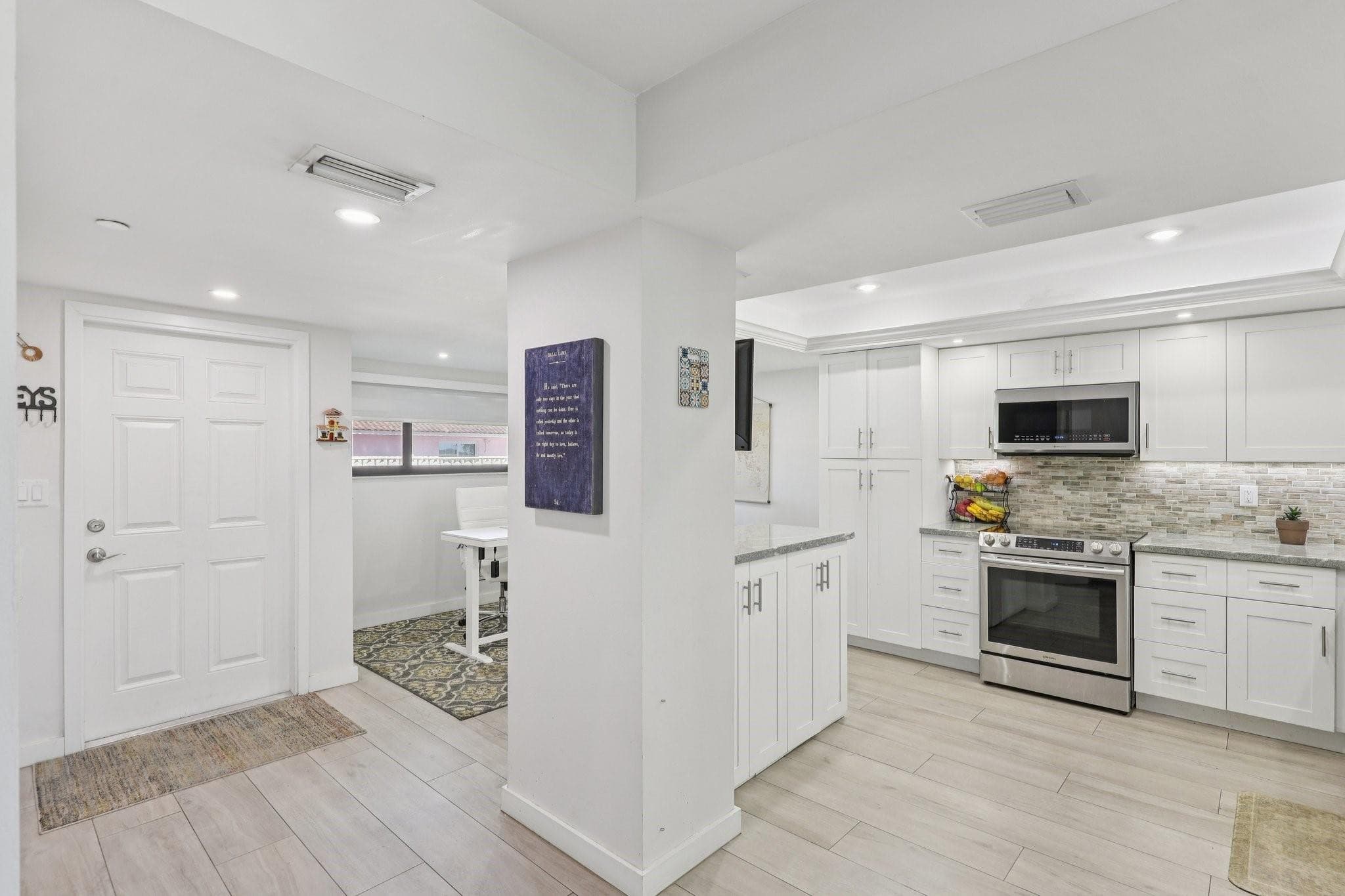 665 SE 21st Avenue 107, Deerfield Beach, FL 33441 — photo 9 of 44