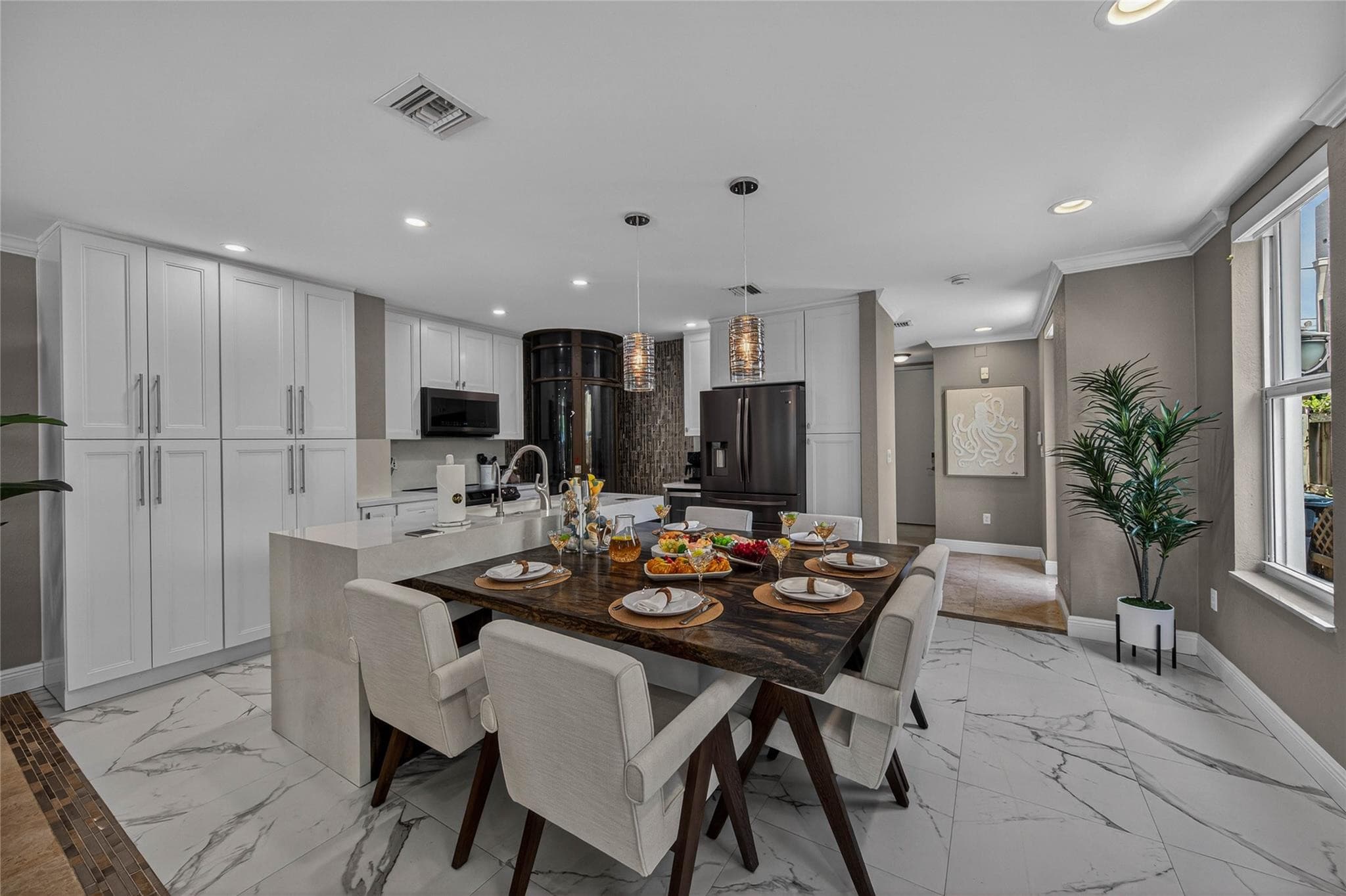 1215 NE 1st Street, Fort Lauderdale, FL 33301 — photo 3 of 78