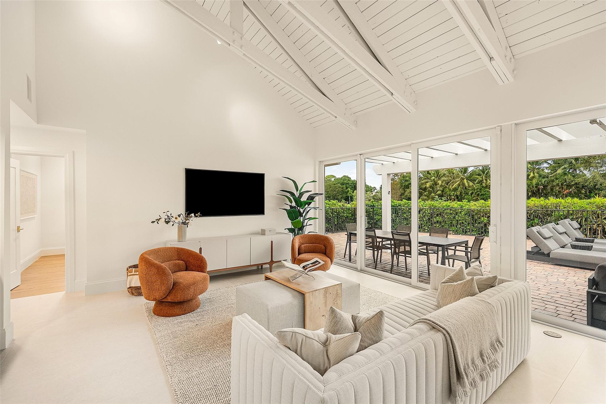 4877 Pineview Circle, Delray Beach, FL 33445 — photo 9 of 45
