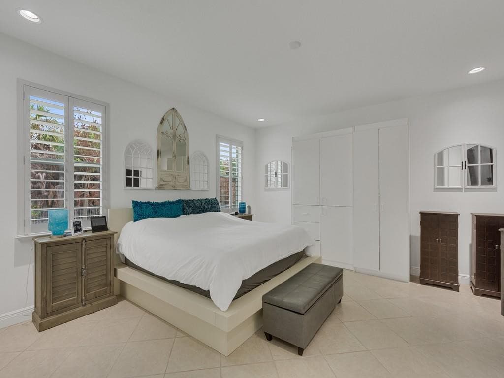 8330 Summer Lake Drive, Vero Beach, FL 32967 — photo 13 of 27