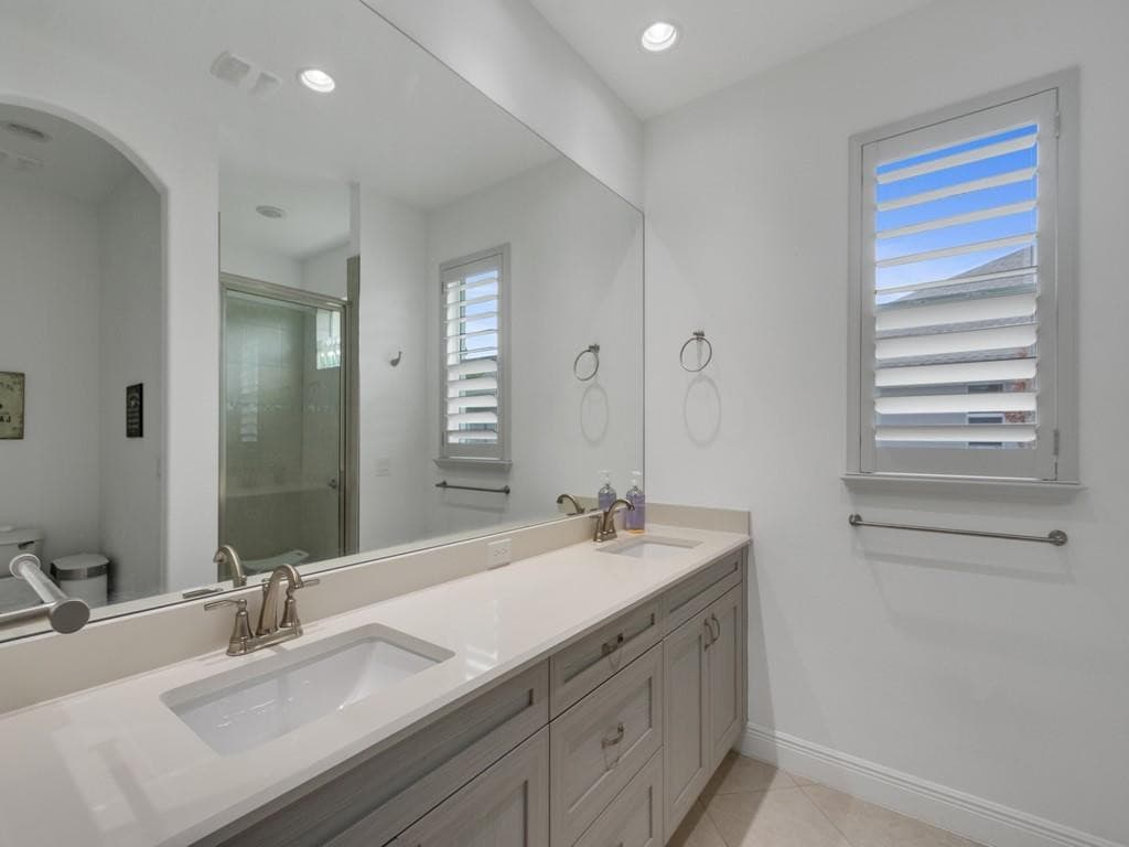 8330 Summer Lake Drive, Vero Beach, FL 32967 — photo 15 of 27