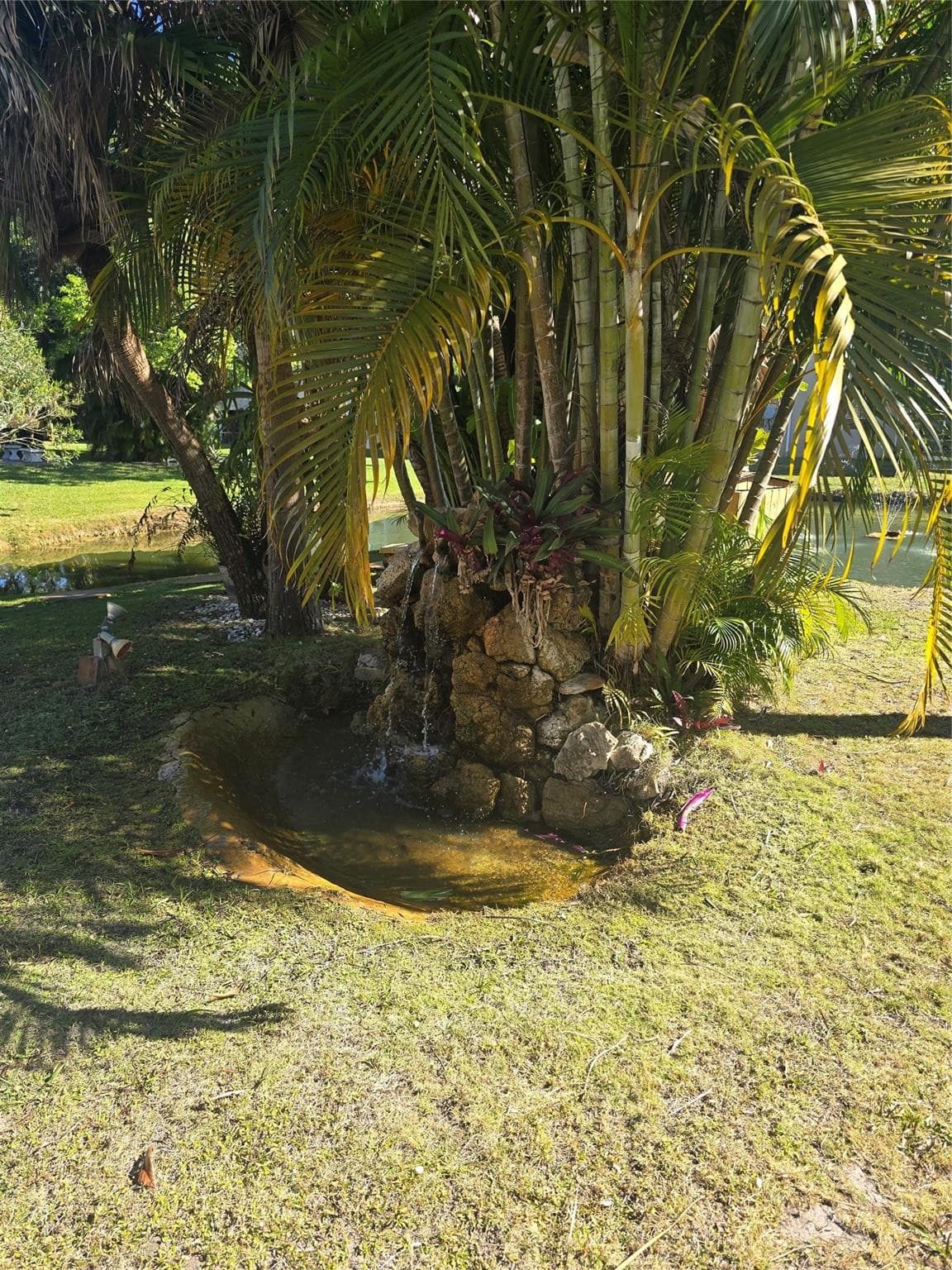 Condominium in Lauderdale Lakes — photo 12 of 13