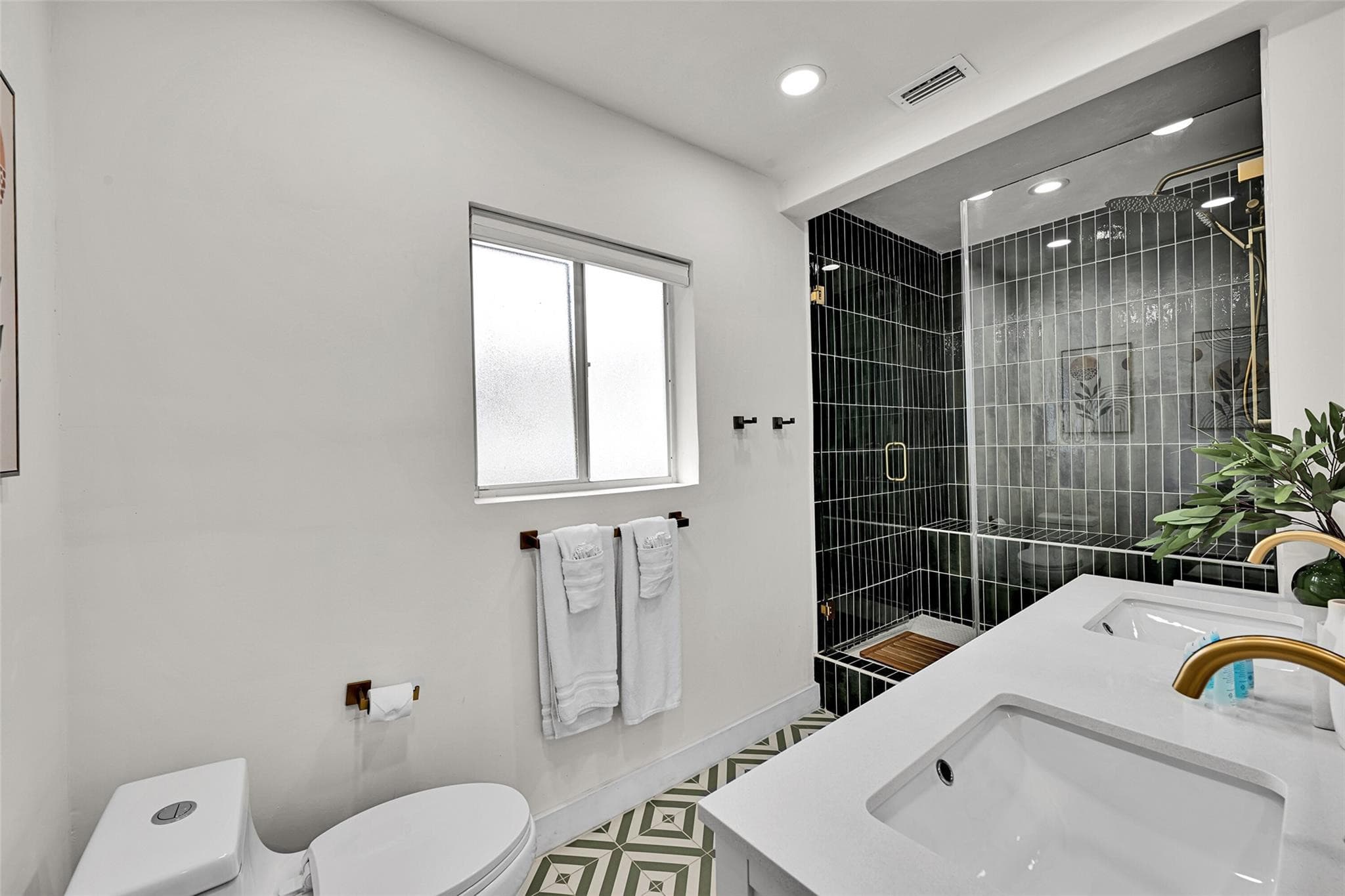 818 NE 18th Street, Fort Lauderdale, FL 33305 — photo 12 of 44