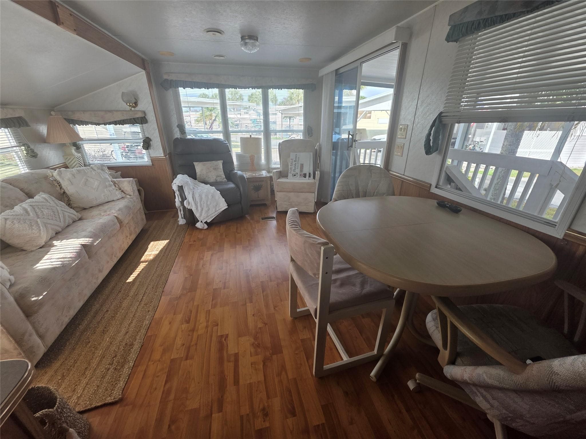 6698 SE 54th Street, Okeechobee, FL 34974 — photo 14 of 36
