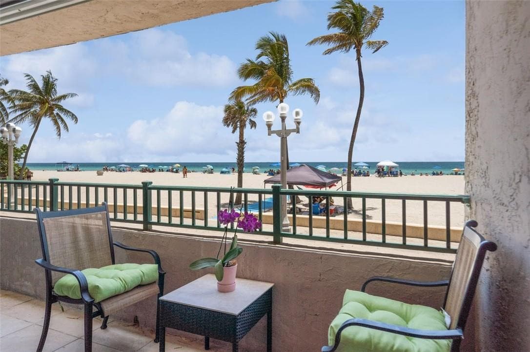 201 Van Buren Street 102, Hollywood, FL 33019 — photo 3 of 15