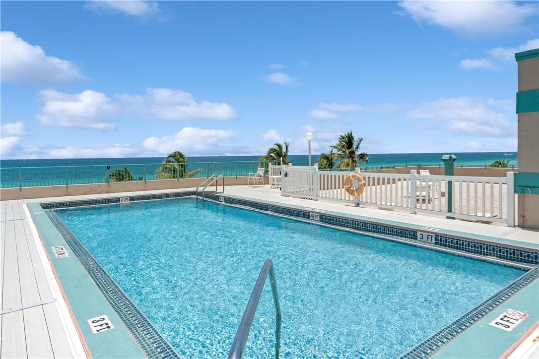 201 Van Buren Street 102, Hollywood, FL 33019 — photo 12 of 15