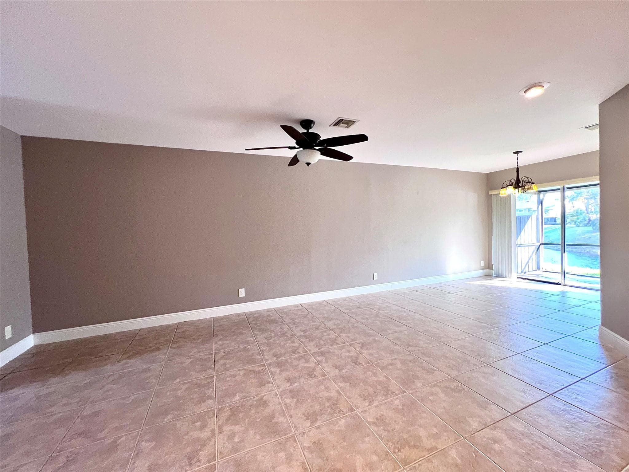 2246 Discovery Circle, Deerfield Beach, FL 33442 — photo 3 of 40
