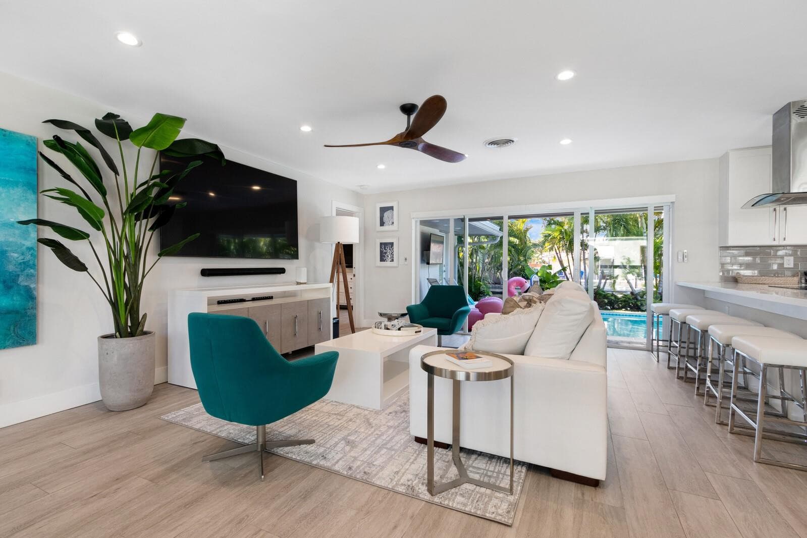 5821 NE 14th Way, Fort Lauderdale, FL 33334 — photo 2 of 27