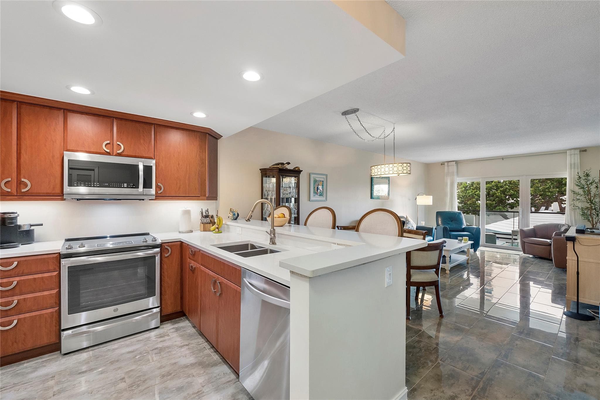 1500 S Ocean Boulevard 207, Lauderdale-By-The-Sea, FL 33062 — photo 7 of 48