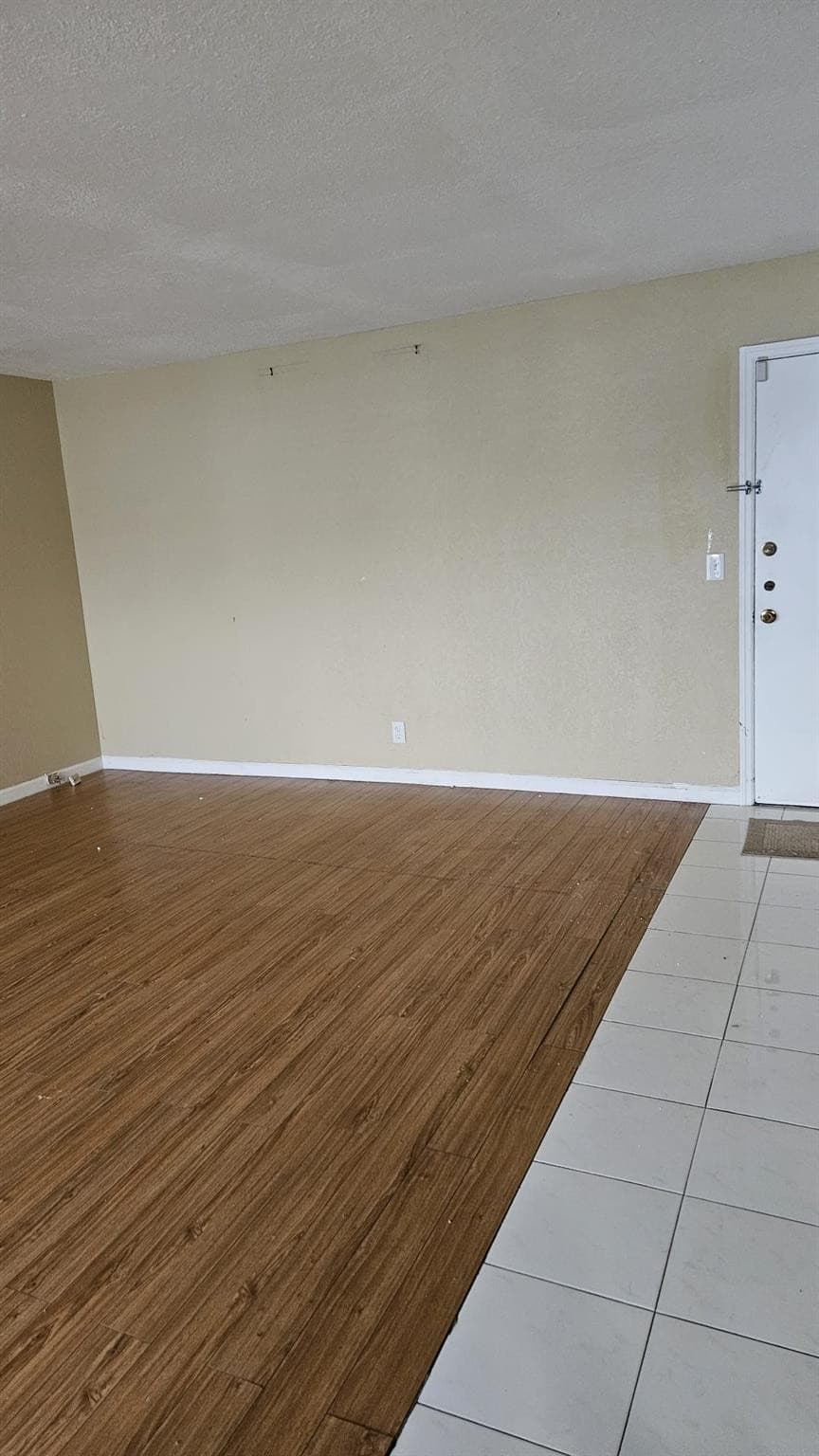 4042 NW 19th Street F411, Fort Lauderdale, FL 33313 — photo 2 of 18