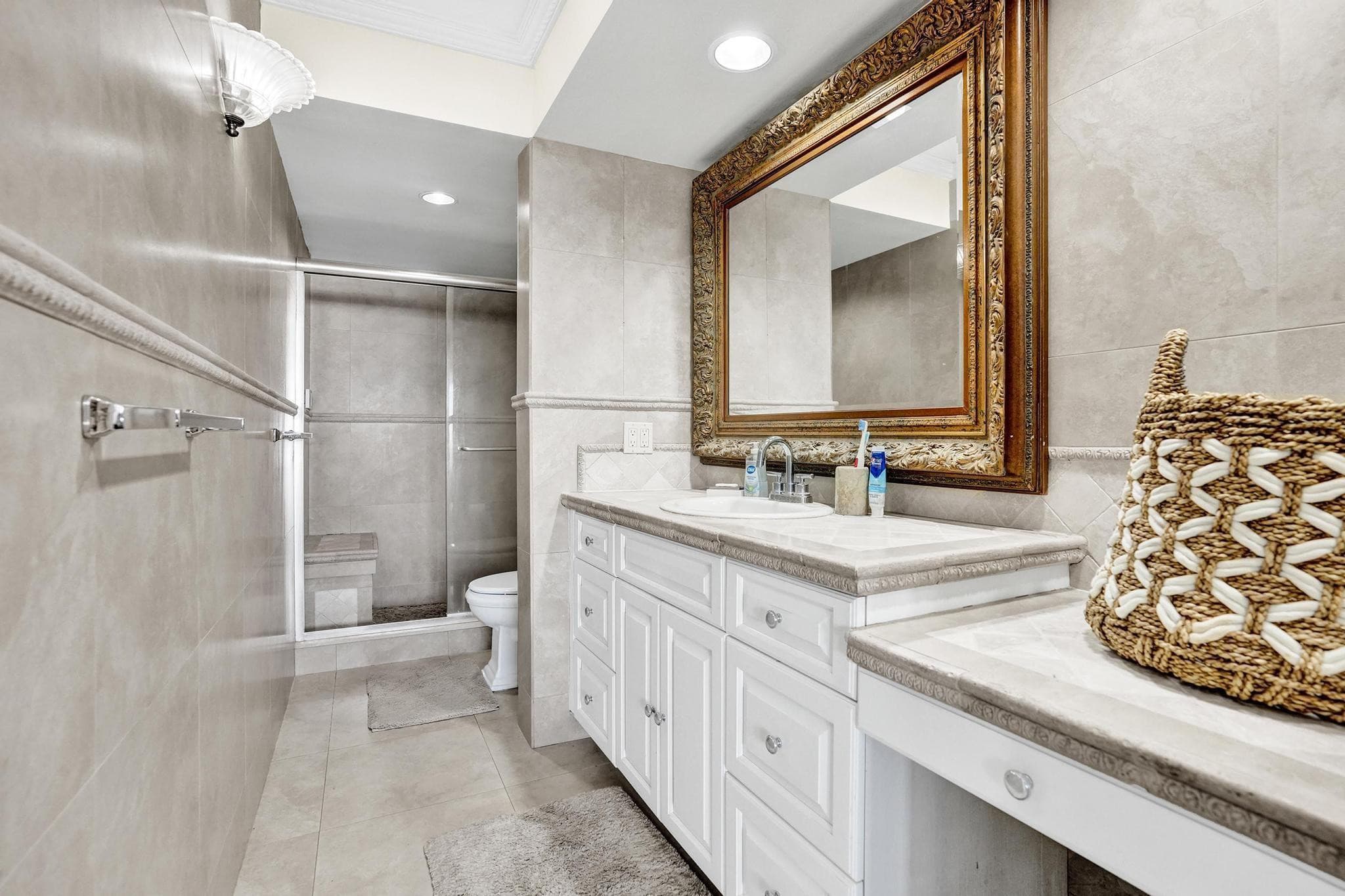 132 Lakeshore Drive 317, North Palm Beach, FL 33408 — photo 21 of 37