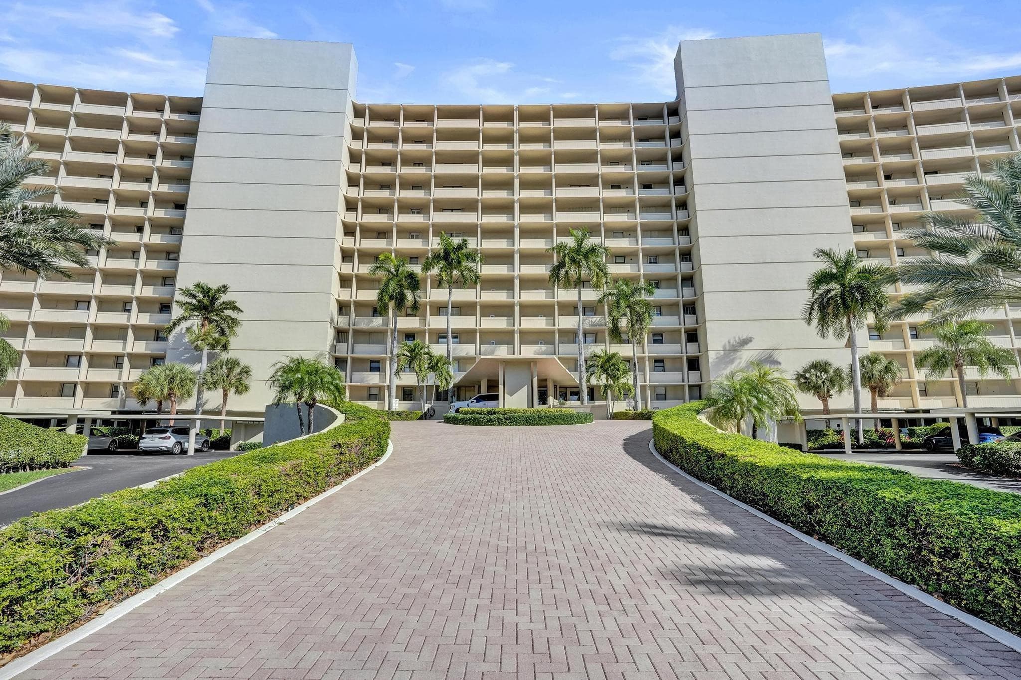 132 Lakeshore Drive 317, North Palm Beach, FL 33408 — photo 28 of 37