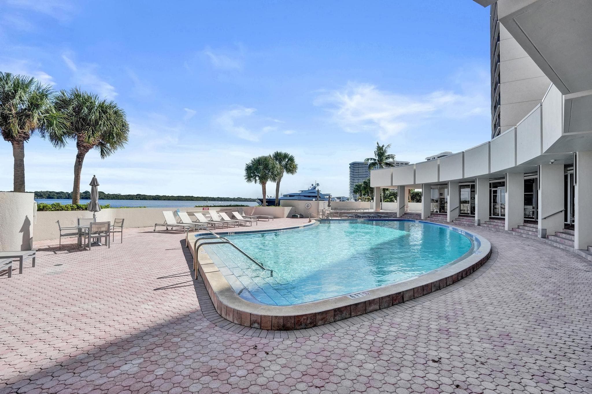 132 Lakeshore Drive 317, North Palm Beach, FL 33408 — photo 34 of 37