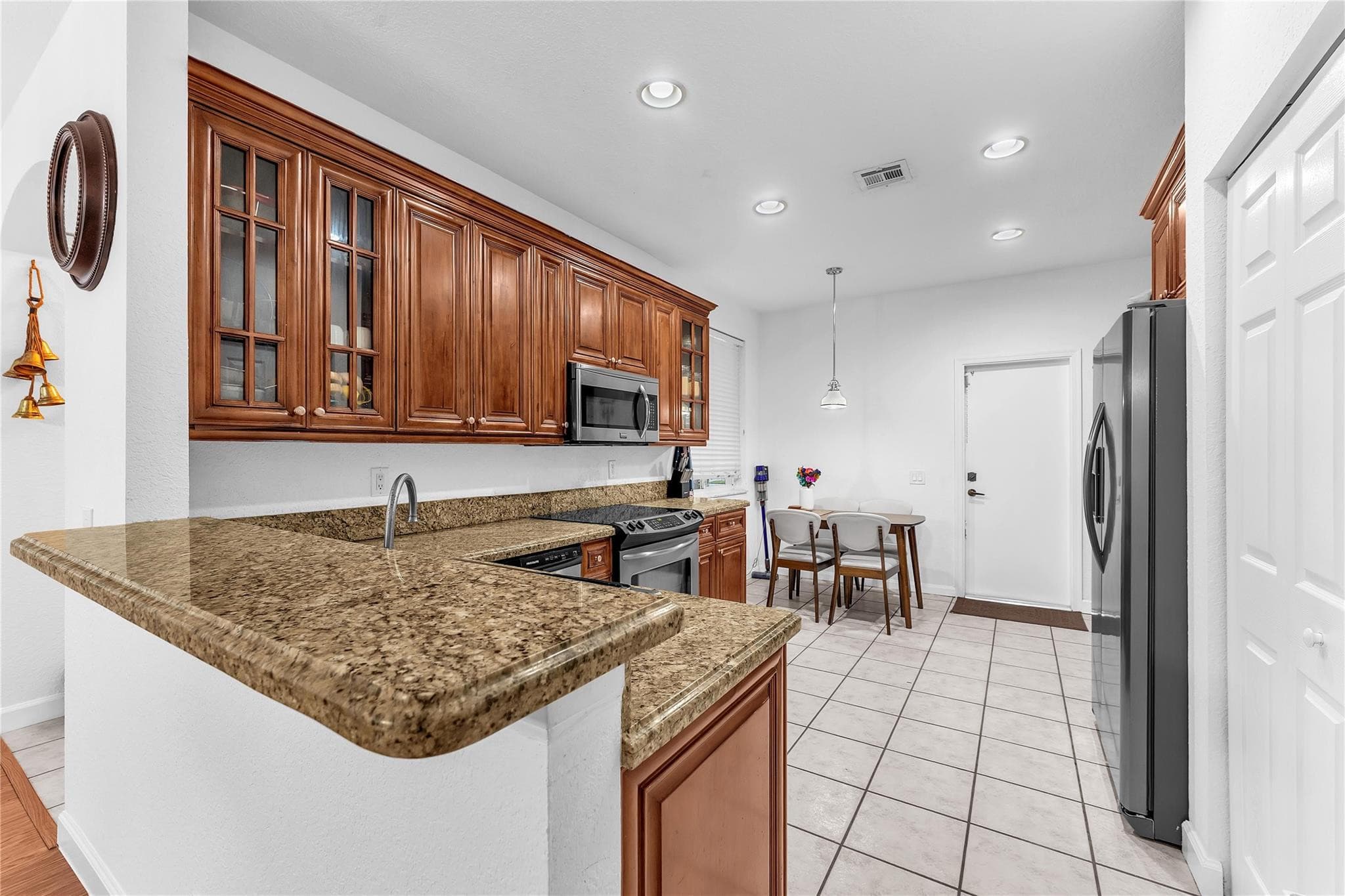 1059 Golden Cane Drive, Weston, FL 33327 — photo 9 of 12
