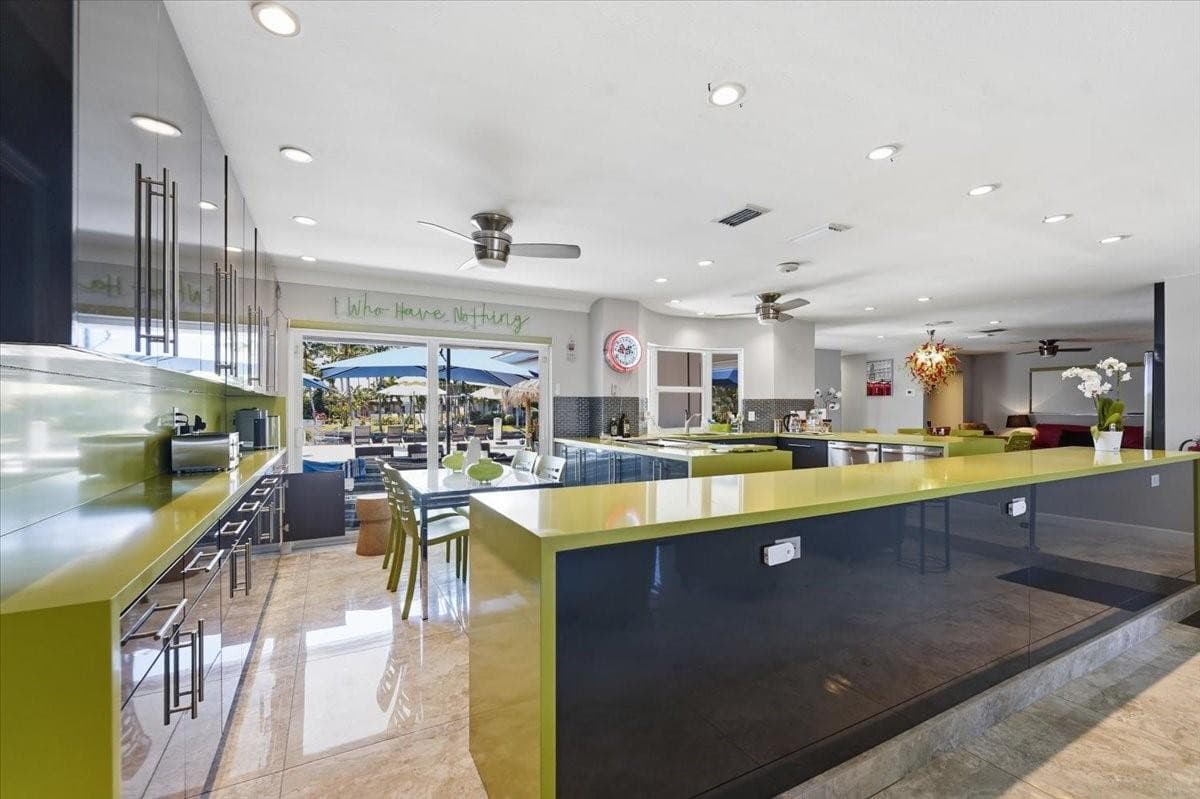 2830 NE 55th Street, Fort Lauderdale, FL 33308 — photo 10 of 27