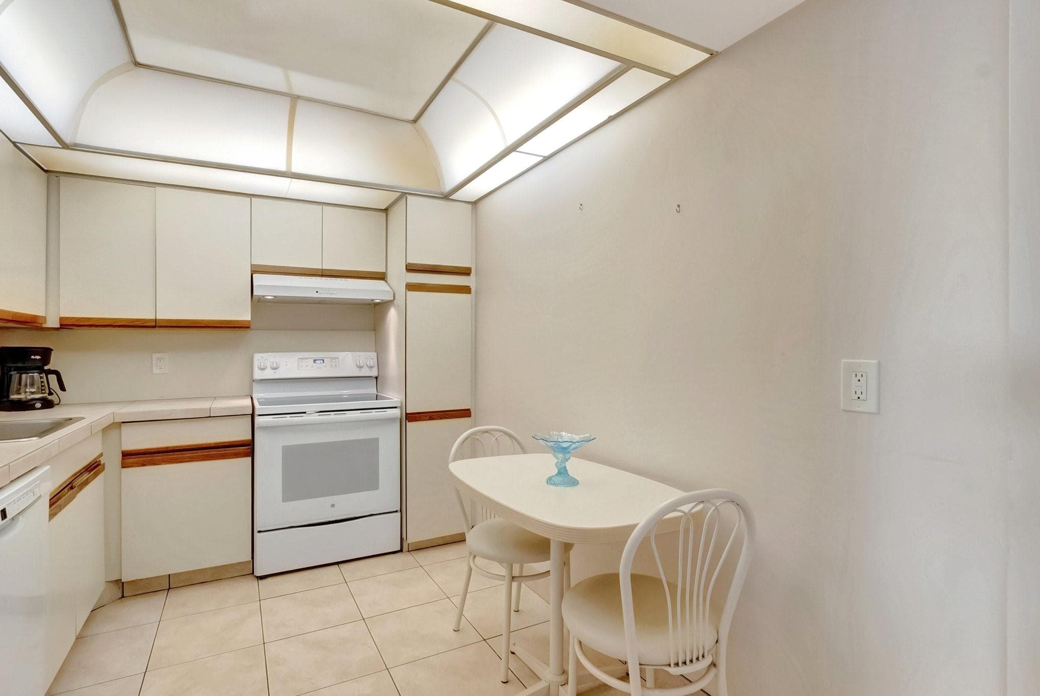 5260 NW 2nd Avenue 504, Boca Raton, FL 33487 — photo 18 of 24