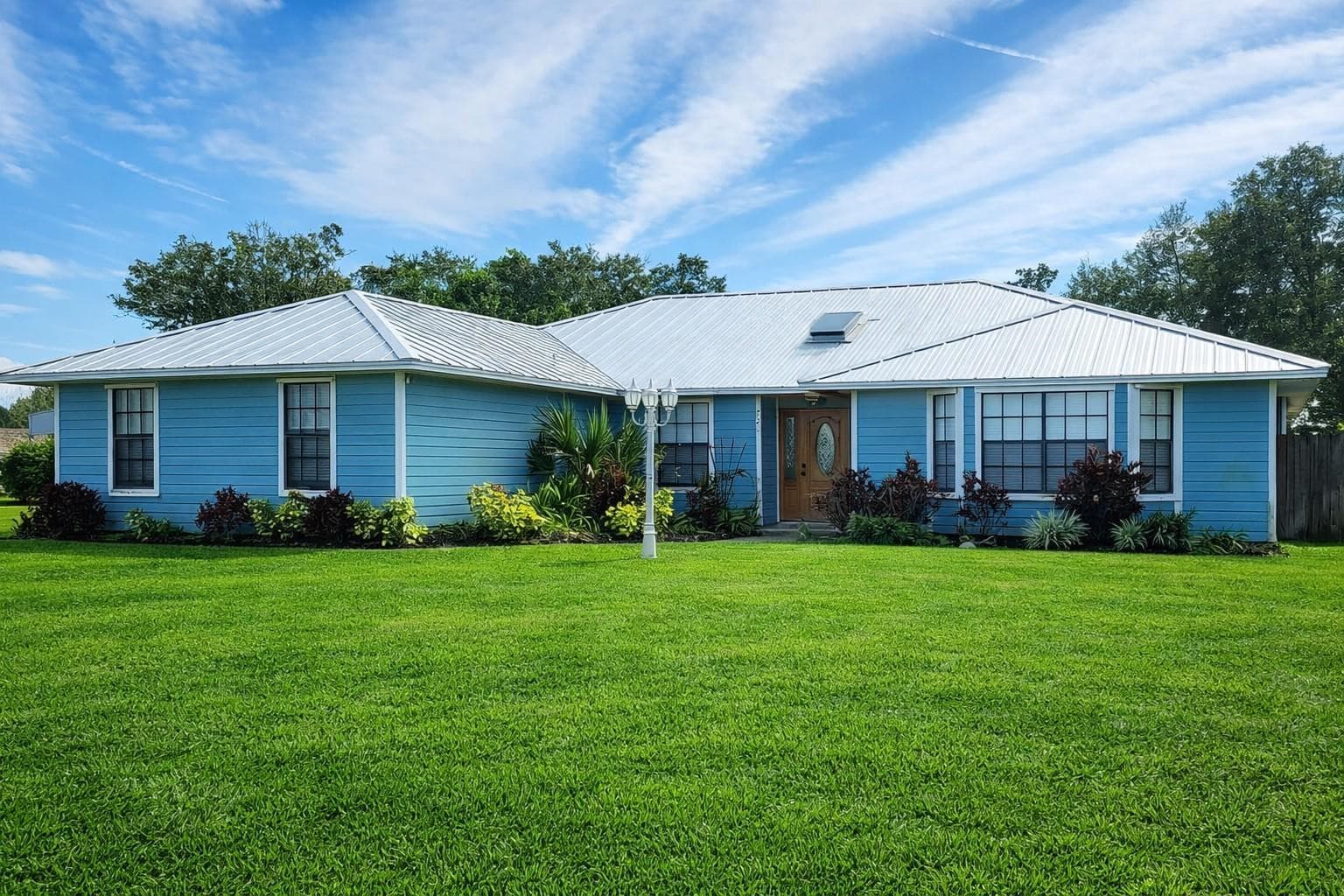 728 N Fischer Circle, Sebastian, FL 32958 — photo 1 of 23