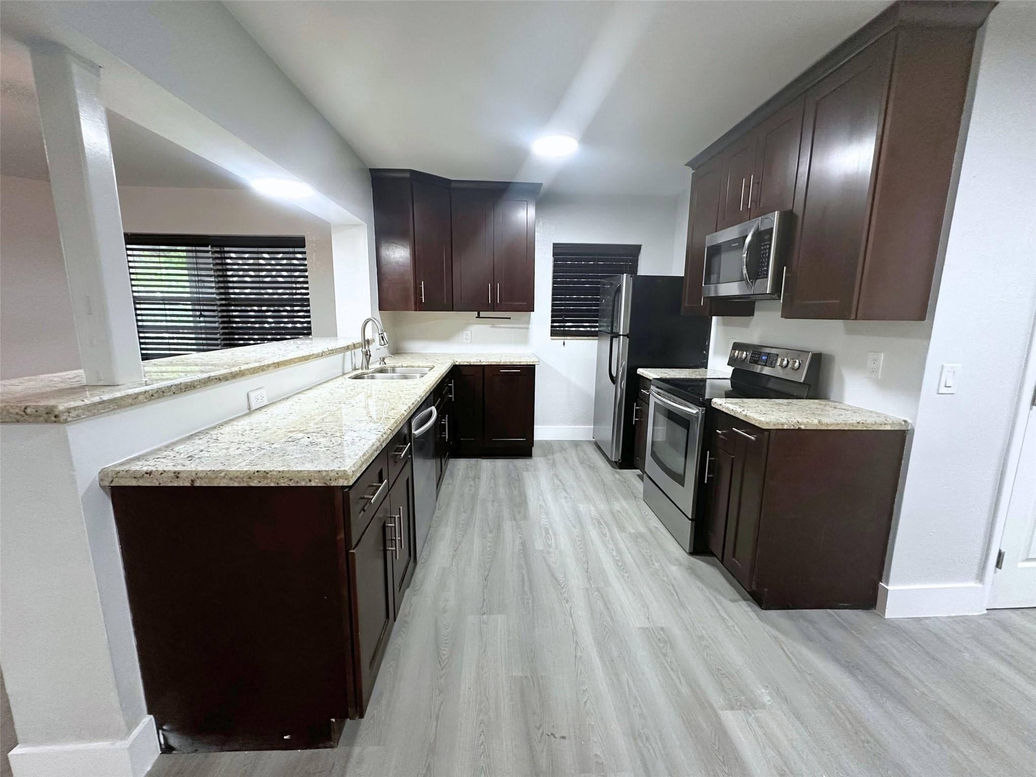 1390 Riverland Road, Fort Lauderdale, FL 33312 — photo 2 of 34