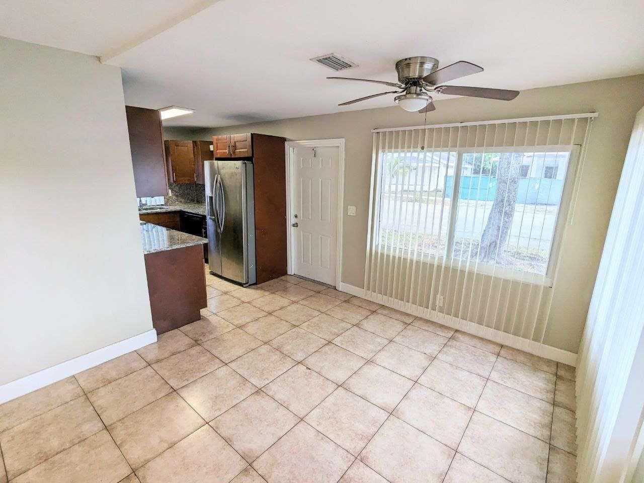 141 NW 10th Street, Pompano Beach, FL 33060 — photo 5 of 24