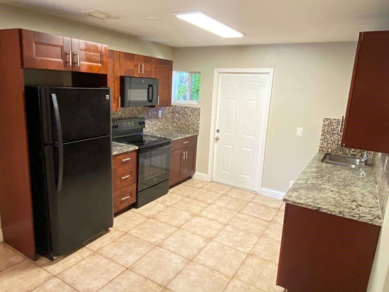141 NW 10th Street, Pompano Beach, FL 33060 — photo 14 of 24