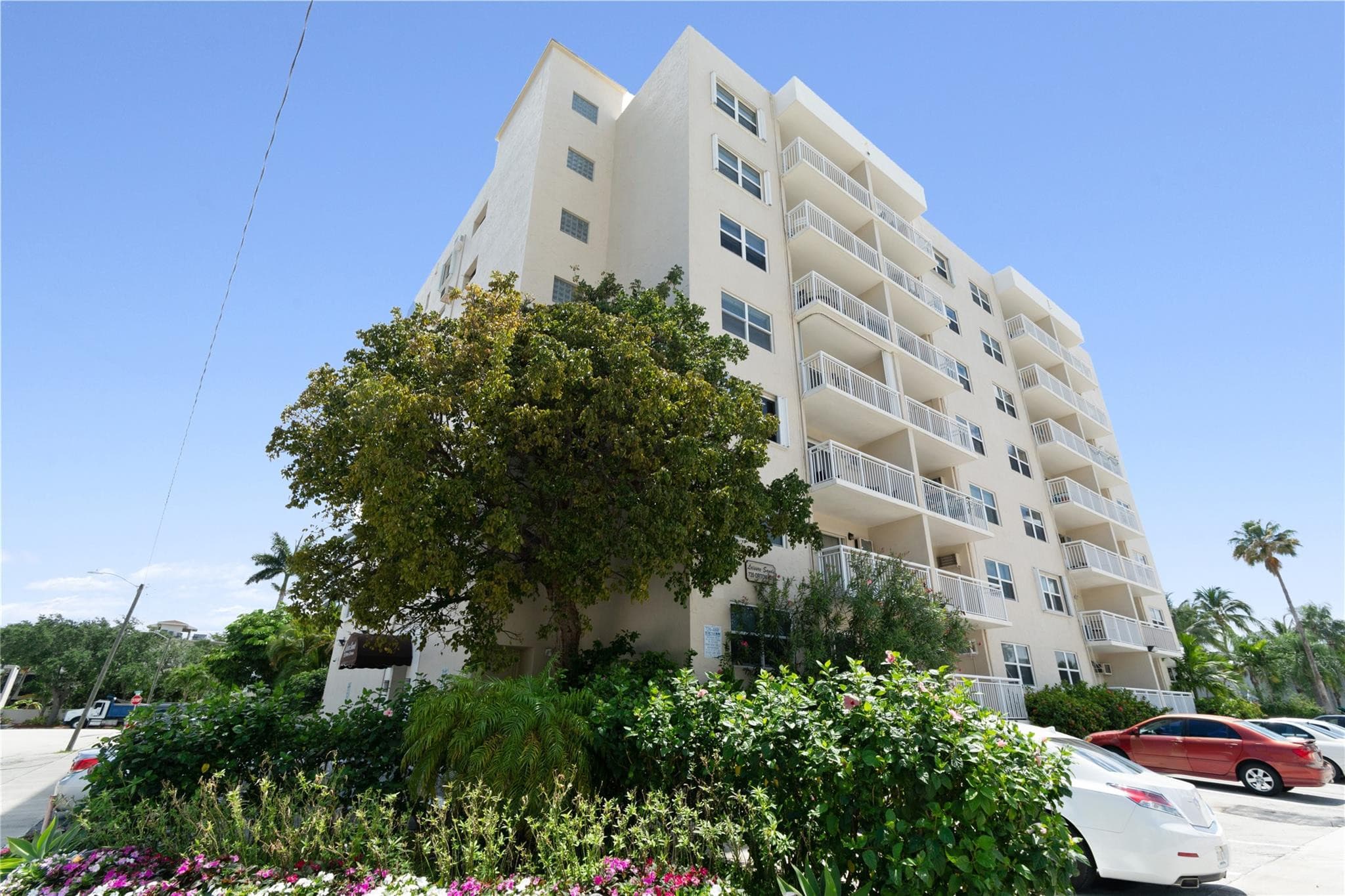 720 Orton Avenue 206, Fort Lauderdale, FL 33304 — photo 13 of 13