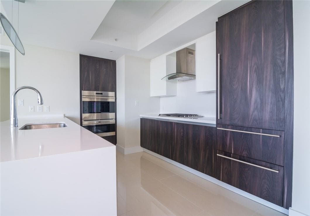 1180 N Federal Highway 1103, Fort Lauderdale, FL 33304 — photo 4 of 75