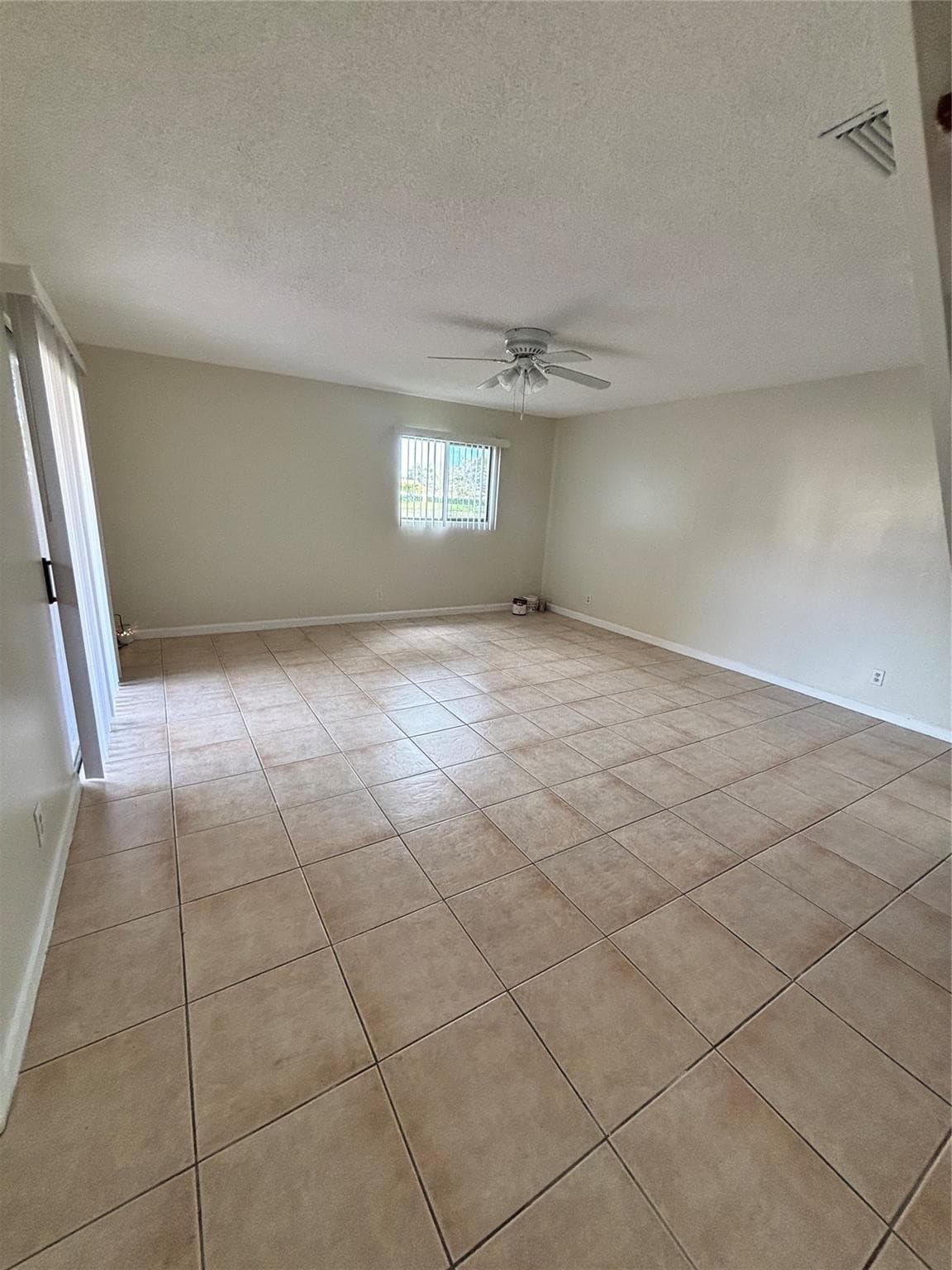 224 San Remo Boulevard 224, North Lauderdale, FL 33068 — photo 14 of 40