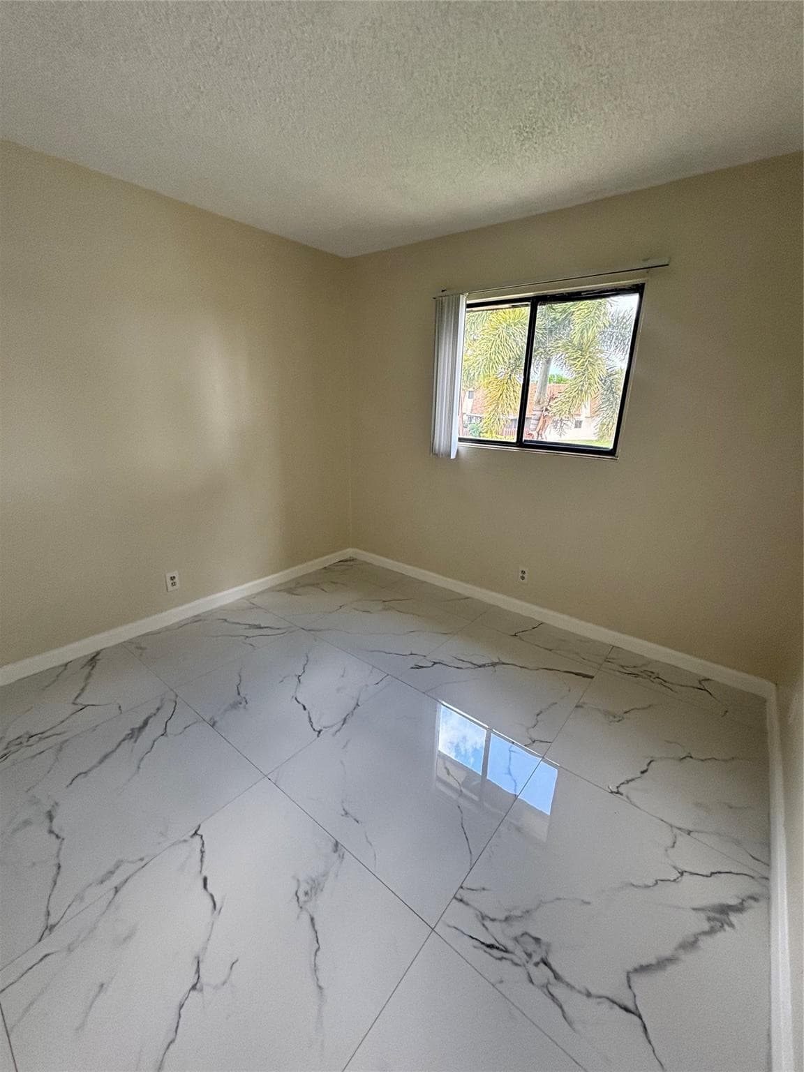 224 San Remo Boulevard 224, North Lauderdale, FL 33068 — photo 23 of 40