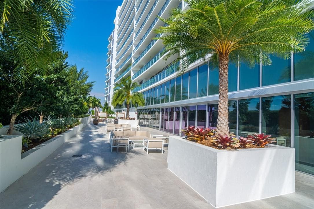 1180 N Federal Highway 1103, Fort Lauderdale, FL 33304 — photo 57 of 75