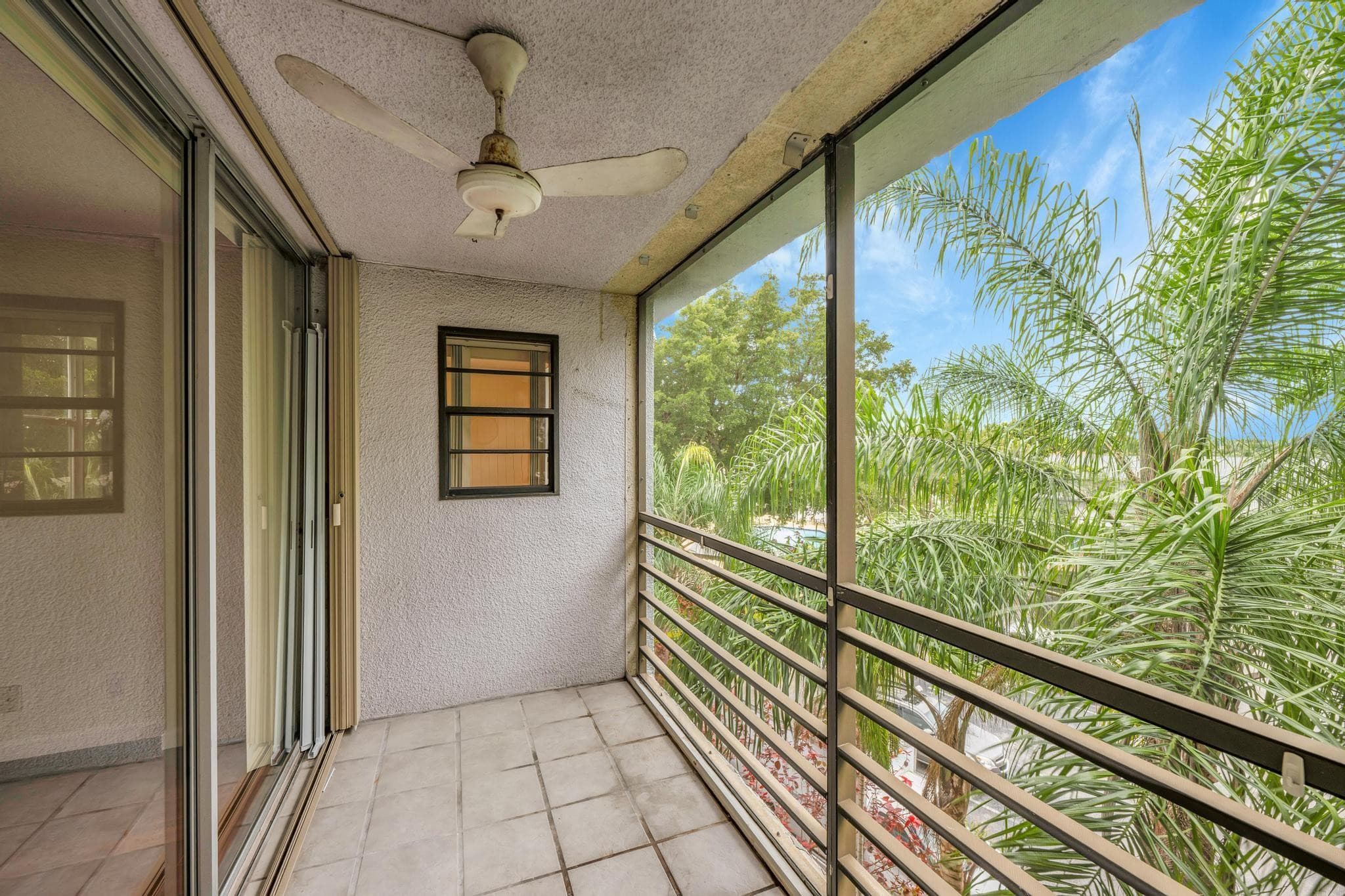 118 Royal Park Drive 4G, Oakland Park, FL 33309 — photo 8 of 31