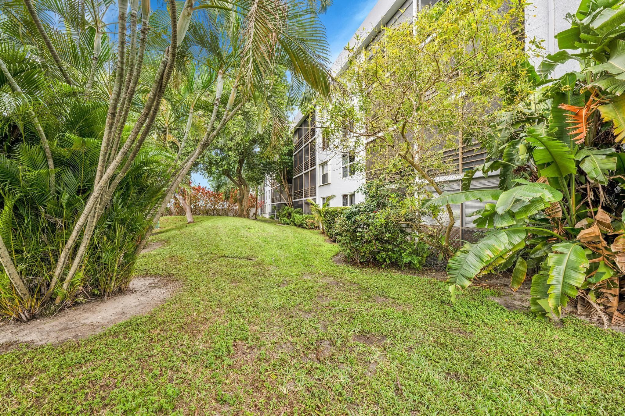 118 Royal Park Drive 4G, Oakland Park, FL 33309 — photo 29 of 31