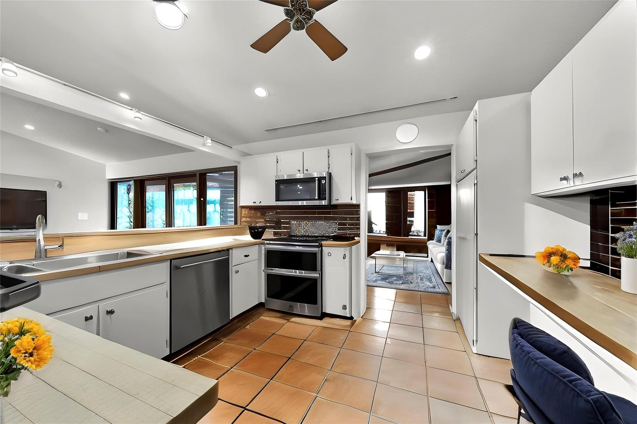 1711 SW 30th Place, Fort Lauderdale, FL 33315 — photo 24 of 42