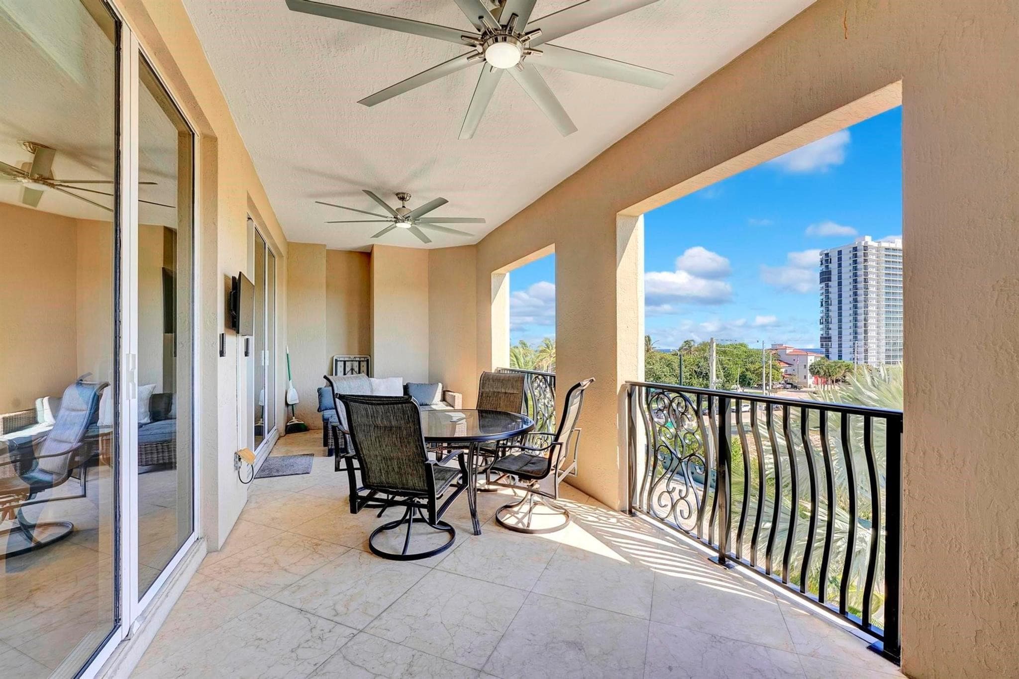 1 N Ocean Boulevard 403, Boca Raton, FL 33432 — photo 11 of 47