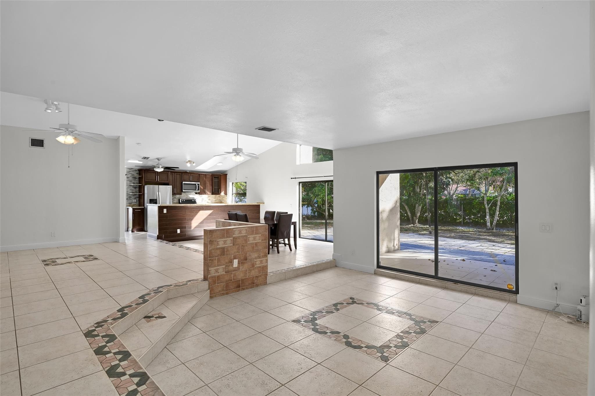 11136 NW 1st Place, Coral Springs, FL 33071 — photo 6 of 40