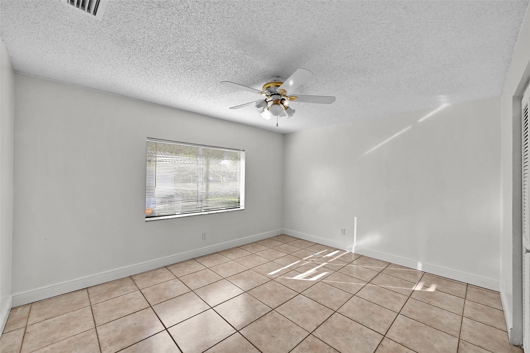 11136 NW 1st Place, Coral Springs, FL 33071 — photo 24 of 40
