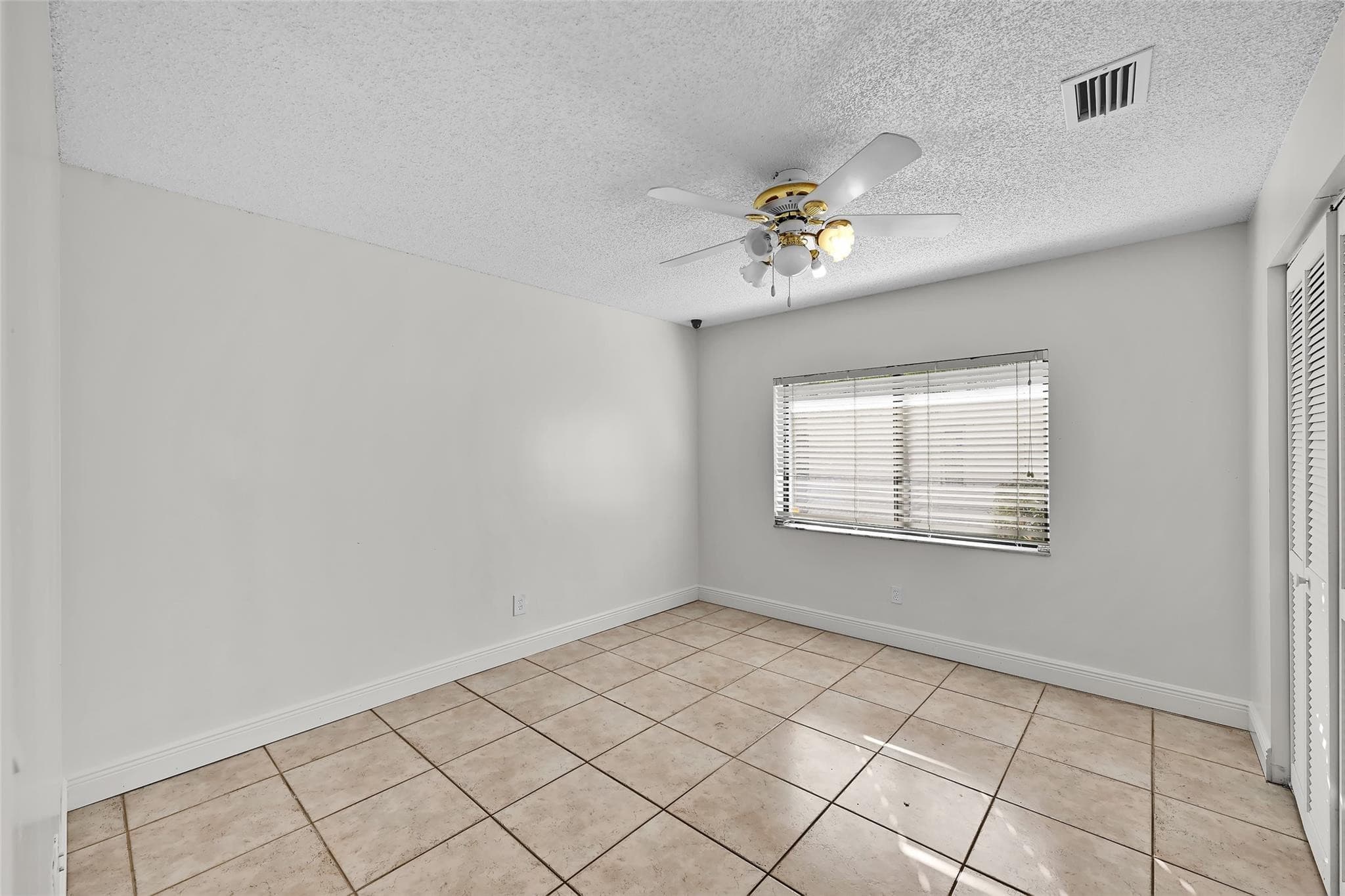 11136 NW 1st Place, Coral Springs, FL 33071 — photo 25 of 40