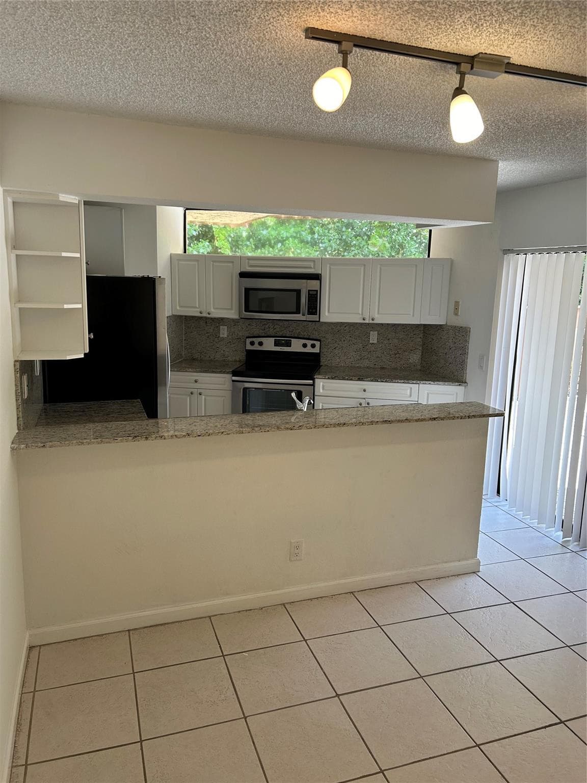 8117 Severn Drive C, Boca Raton, FL 33433 — photo 4 of 11