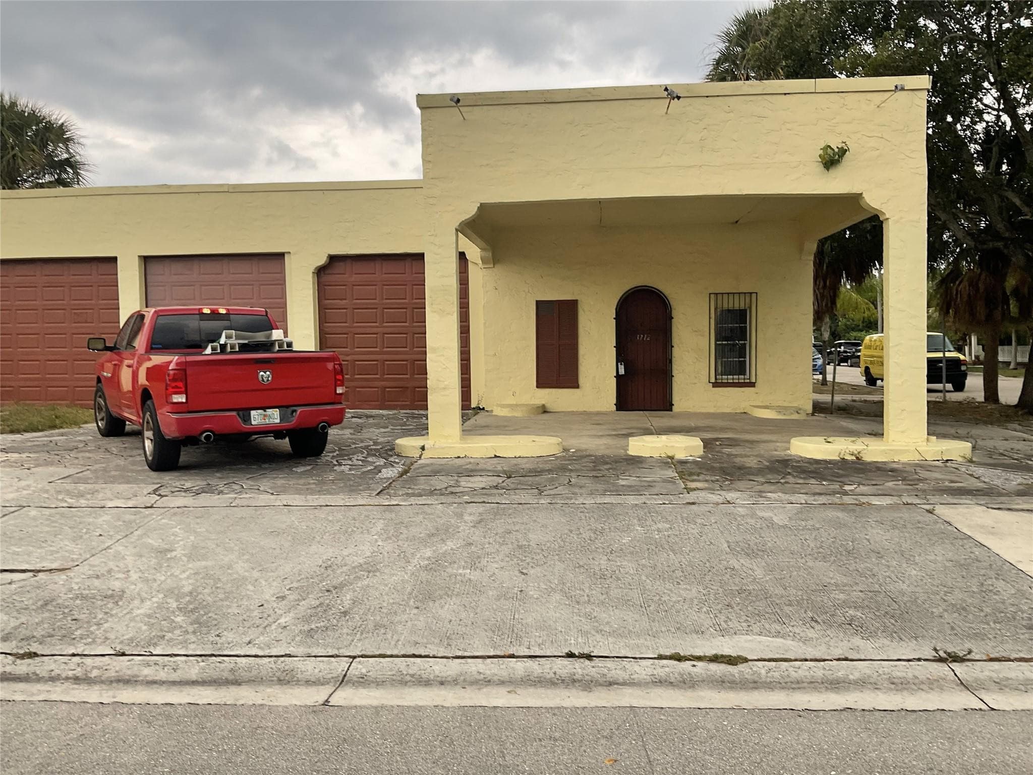 3712 S Olive Avenue, West Palm Beach, FL 33405 — photo 7 of 10